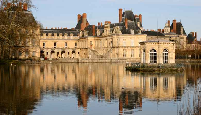 发现枫丹白露城堡