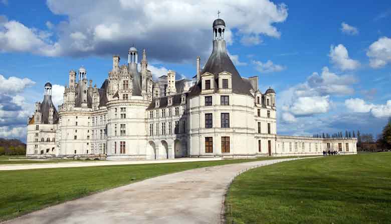 Discover Chambord castle and its beautiful architecture