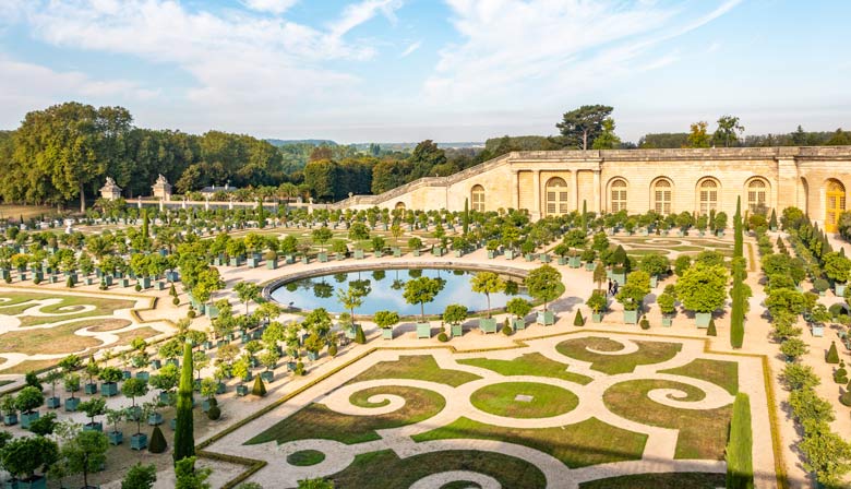 Walk in the gardens of Versailles