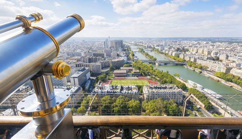 Vue sur Paris et la Seine depuis la Tour Eiffel