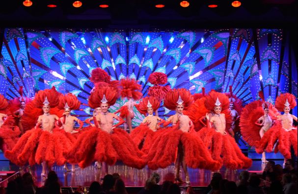 Moulin rouge fabelhafte französische Cancan Show