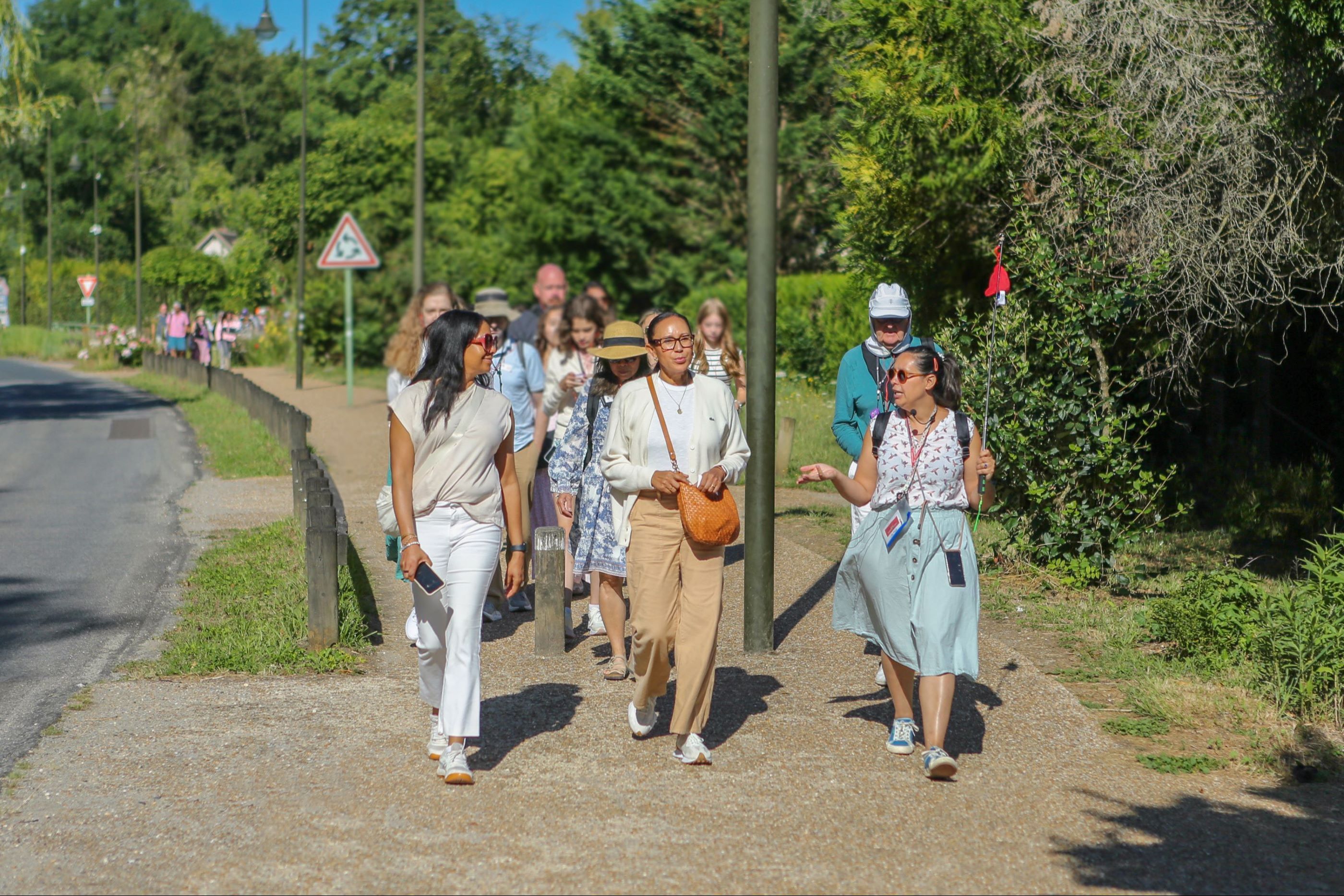 Visit the splendid gardens in Giverny