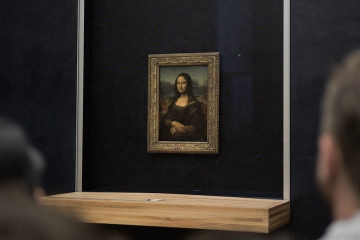 Visite accompagnée multilingue du Louvre (accès réservé)