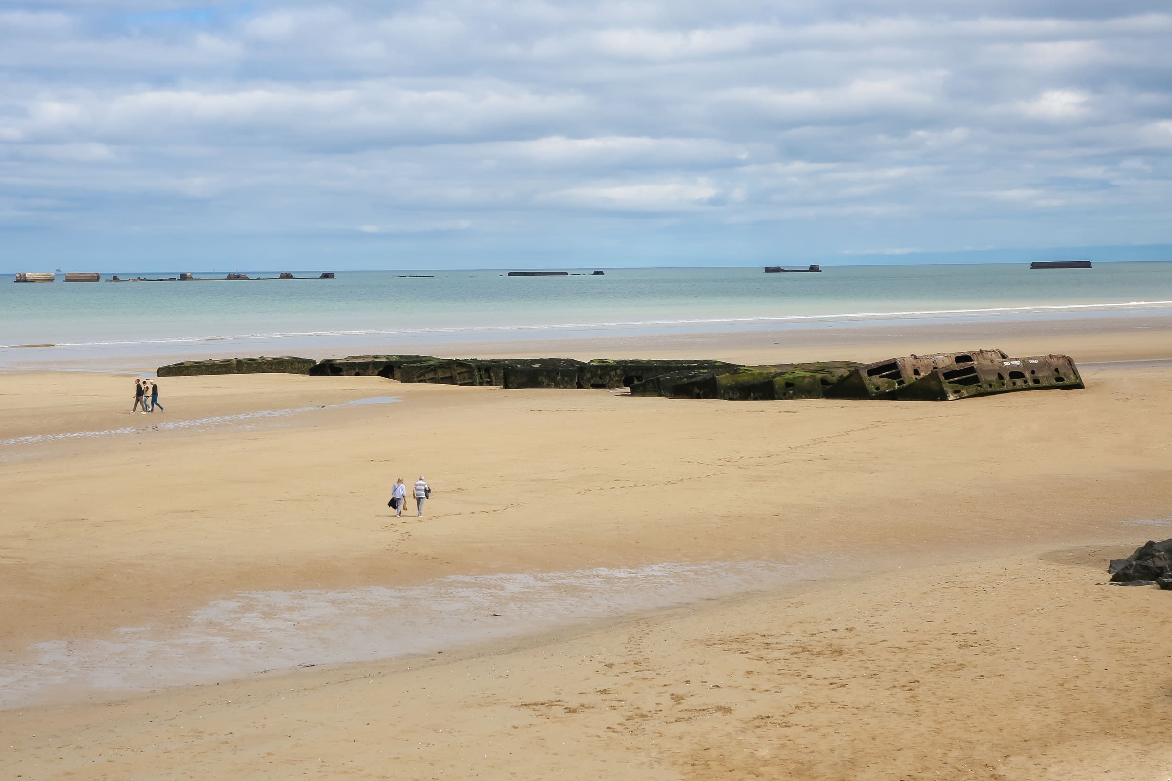 Descubra a praia de Arromanches na Normandia