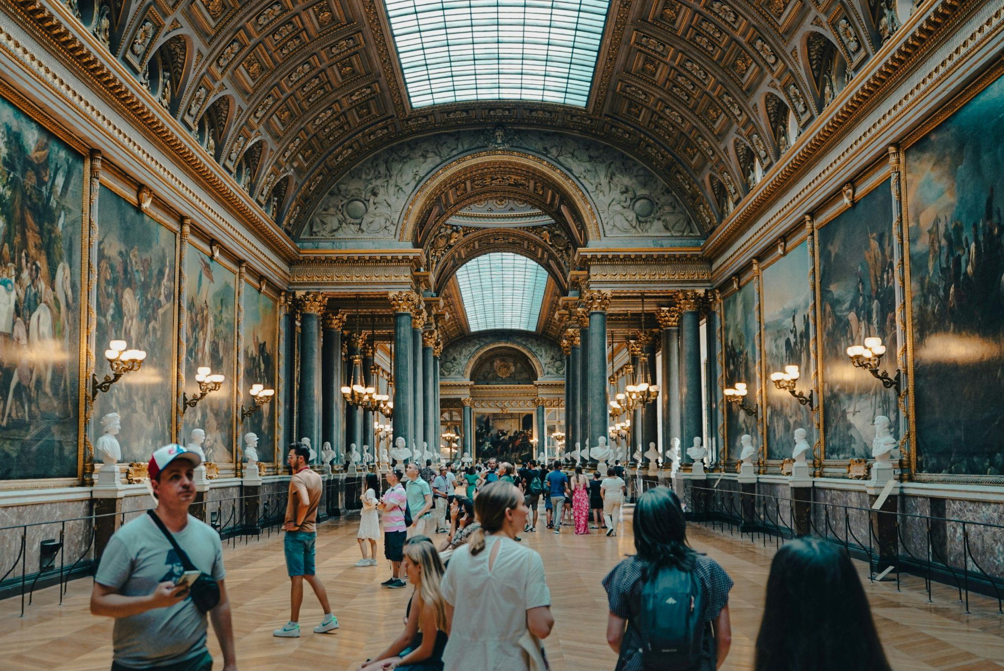 Guided Tour of the Palace of Versailles in Small Group (transportation included 1-15)